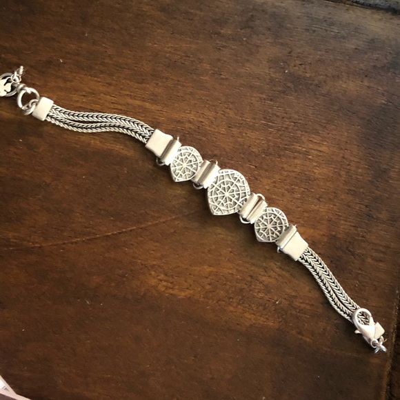 Lucky Brand two-toned Clasp Bracelet - Picture 3 of 4